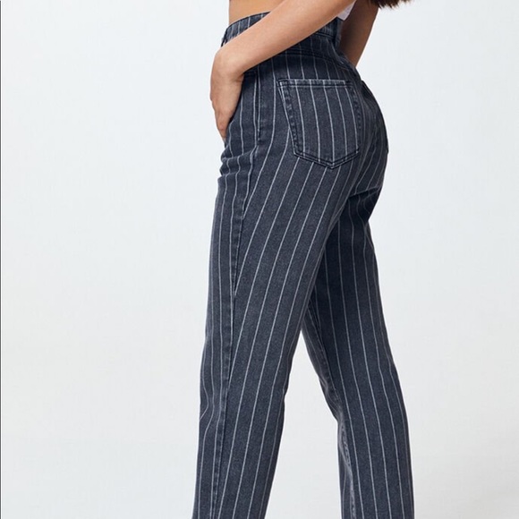 💥HP🎉PAC•SUN• Mom Jean- High Waist-Pin Stripe size 29 EUC! - Picture 8 of 16